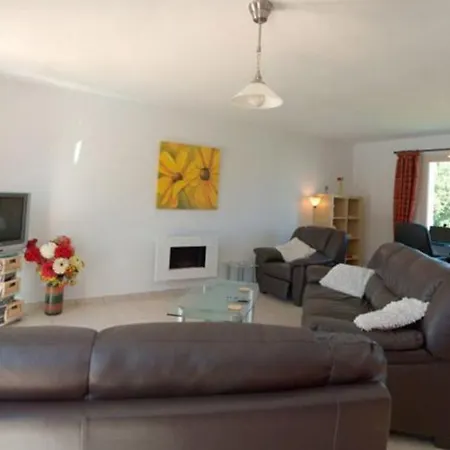 Lovely 3-bed In Les Cammazes. * Les Cammazes