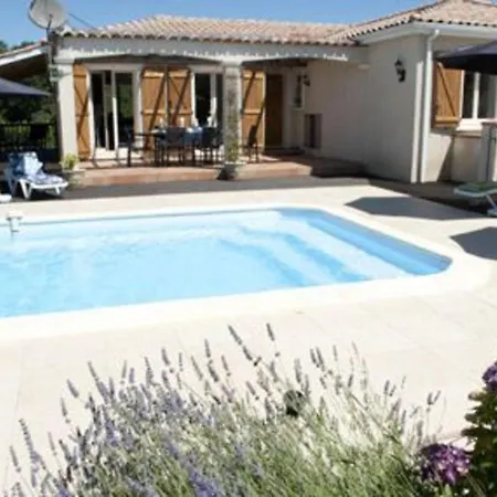 Lovely 3-bed In Les Cammazes. Villa Les Cammazes
